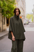 Short Cape in Green