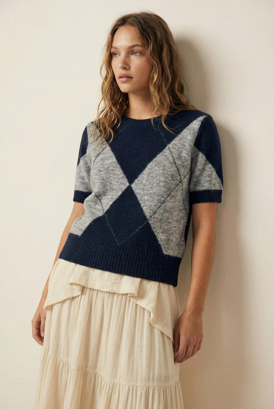 Short sleeve Diamond Sweater